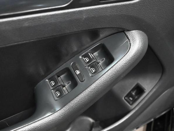Volkswagen Jetta VI с пробегом 2012 года, цена 750 000 рублей, 252749 км, седан, Автокод Объявления
