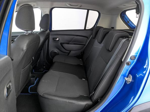 Renault Sandero II Рестайлинг с пробегом 2022 года, цена 1 370 000 рублей, 71983 км, хэтчбек, Автокод Объявления