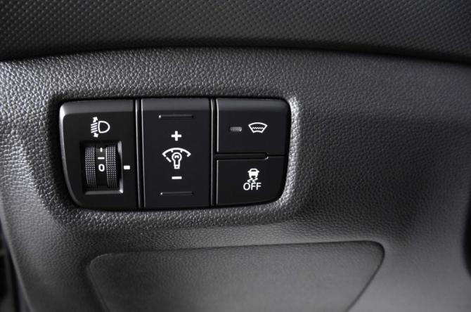 Hyundai Creta I с пробегом 2019 года, цена 1 649 000 рублей, 106000 км, внедорожник, Автокод Объявления