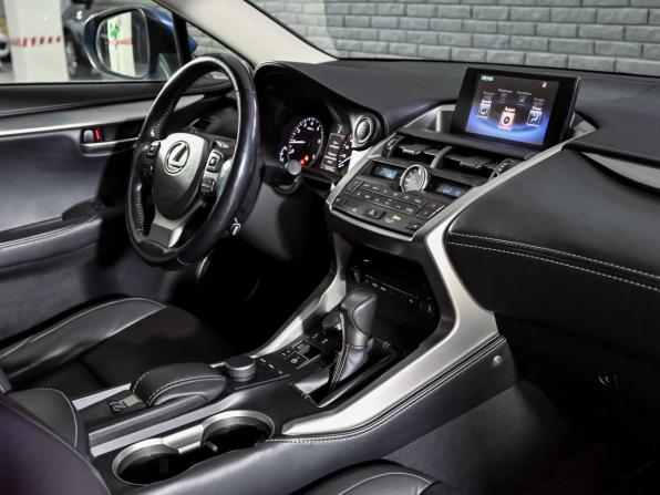 Lexus NX I с пробегом 2016 года, цена 2 700 000 рублей, 156764 км, внедорожник, Автокод Объявления