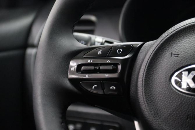 Kia Rio IV с пробегом 2018 года, цена 1 495 950 рублей, 148051 км, хэтчбек, Автокод Объявления