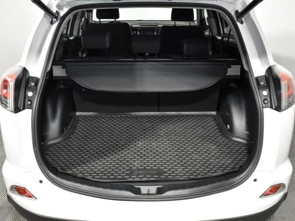 Toyota RAV4 IV (XA40) Рестайлинг с пробегом 2018 года, цена 2 690 000 рублей, 97447 км, внедорожник, Автокод Объявления