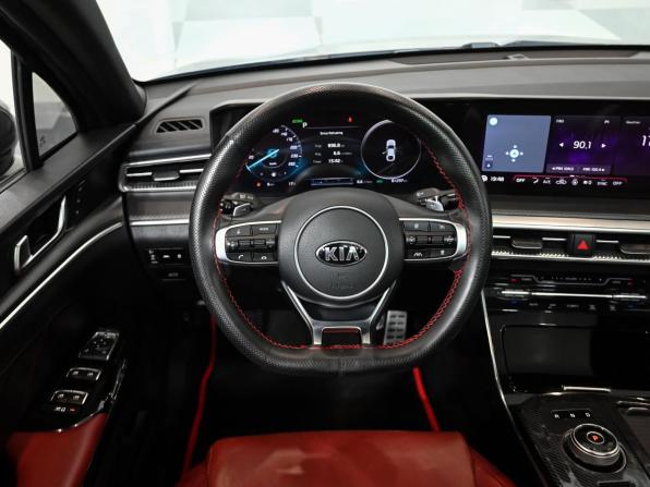 Kia K5 III с пробегом 2021 года, цена 2 870 000 рублей, 81296 км, седан, Автокод Объявления