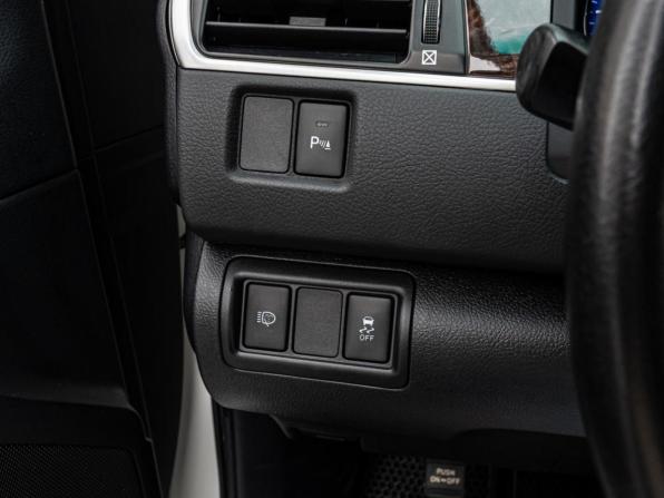 Toyota Camry VII (XV50) Рестайлинг с пробегом 2017 года, цена 2 030 000 рублей, 186083 км, седан, Автокод Объявления