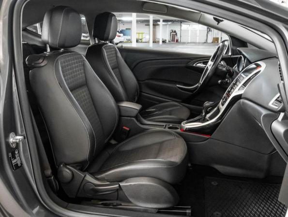 Opel Astra J Рестайлинг с пробегом 2012 года, цена 872 000 рублей, 181391 км, хэтчбек, Автокод Объявления