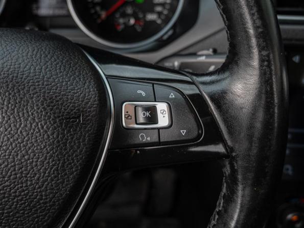Volkswagen Jetta VI Рестайлинг с пробегом 2017 года, цена 1 450 000 рублей, 147514 км, седан, Автокод Объявления
