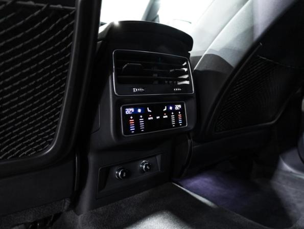 Audi Q8 I (4M) Рестайлинг с пробегом 2023 года, цена 12 500 000 рублей, 43051 км, внедорожник, Автокод Объявления