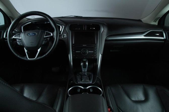 Ford Mondeo V с пробегом 2015 года, цена 1 829 000 рублей, 144950 км, седан, Автокод Объявления
