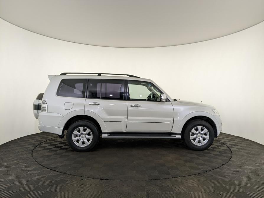 Mitsubishi Pajero IV Рестайлинг 2 Москва  - изображение 4