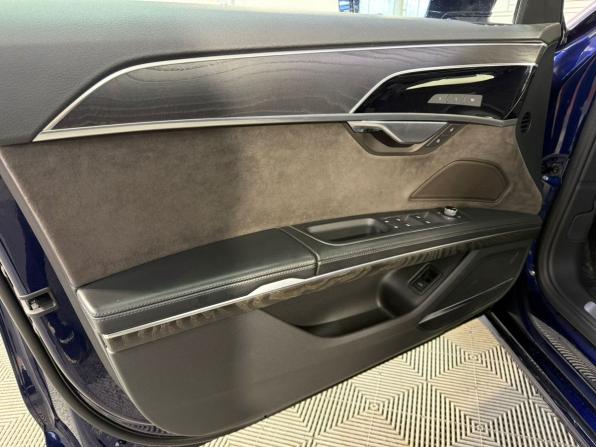 Audi A8 IV (D5) с пробегом 2018 года, цена 4 699 000 рублей, 88735 км, седан, Автокод Объявления