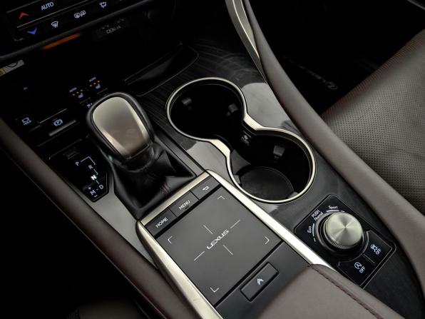 Lexus RX IV Рестайлинг с пробегом 2020 года, цена 5 095 000 рублей, 53281 км, внедорожник, Автокод Объявления