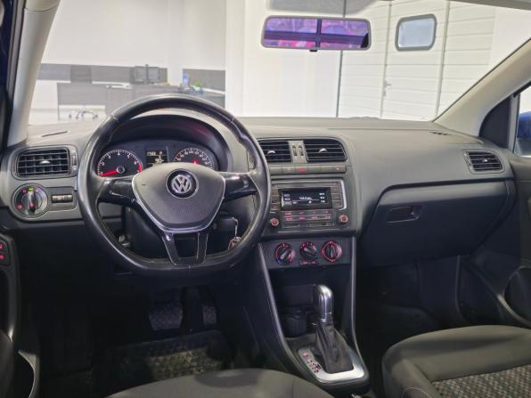 Volkswagen Polo V Рестайлинг с пробегом 2018 года, цена 1 490 000 рублей, 61000 км, седан, Автокод Объявления