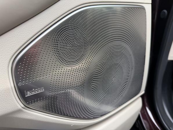 Genesis G90 I с пробегом 2019 года, цена 2 590 000 рублей, 238321 км, седан, Автокод Объявления