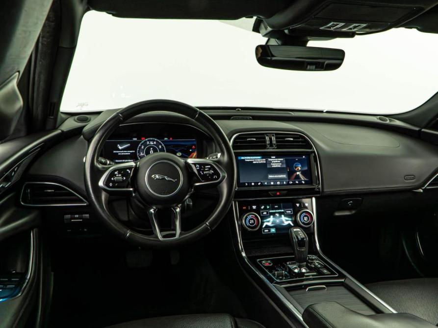 Jaguar XE I Рестайлинг Москва  - изображение 6