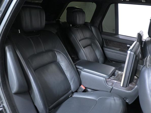 Land Rover Range Rover IV Рестайлинг с пробегом 2018 года, цена 6 890 000 рублей, 116500 км, внедорожник, Автокод Объявления