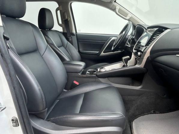 Mitsubishi Pajero Sport III Рестайлинг с пробегом 2021 года, цена 3 750 000 рублей, 48812 км, внедорожник, Автокод Объявления