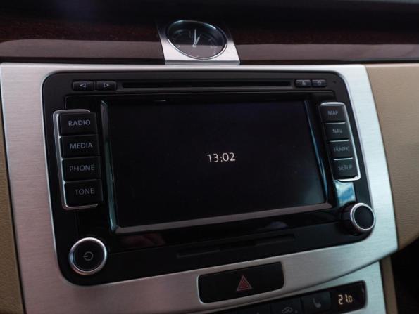 Volkswagen Passat B7 с пробегом 2012 года, цена 940 000 рублей, 282585 км, седан, Автокод Объявления