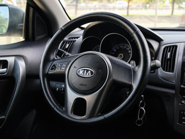 Kia Cerato II с пробегом 2010 года, цена 700 000 рублей, 216457 км, купе, Автокод Объявления