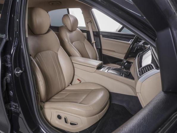 Hyundai Genesis II с пробегом 2014 года, цена 1 690 000 рублей, 257085 км, седан, Автокод Объявления