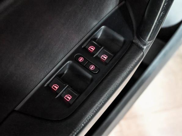 Volkswagen Touareg II с пробегом 2013 года, цена 2 100 000 рублей, 251376 км, внедорожник, Автокод Объявления