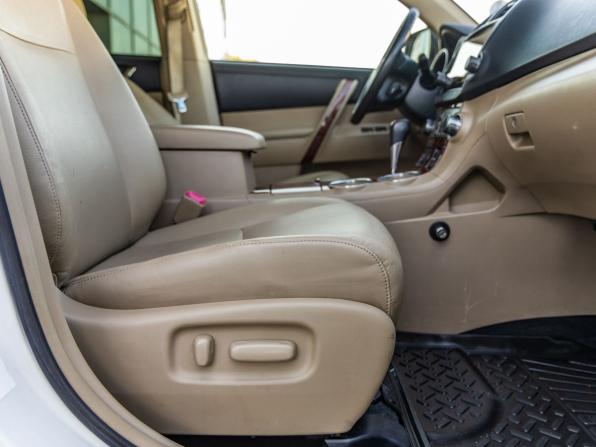 Toyota Highlander II (XU40) Рестайлинг с пробегом 2012 года, цена 1 798 000 рублей, 222317 км, внедорожник, Автокод Объявления