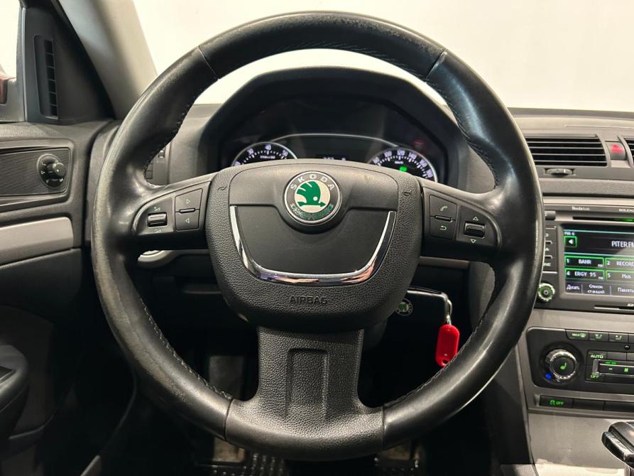 Skoda Octavia II (A5) Рестайлинг Санкт-Петербург  - изображение 20