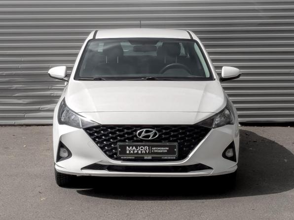 Hyundai Solaris II Рестайлинг с пробегом 2022 года, цена 1 535 000 рублей, 106067 км, седан, Автокод Объявления