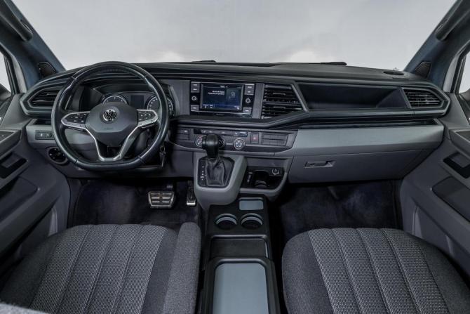 Volkswagen Transporter T6 Рестайлинг с пробегом 2020 года, цена 4 800 000 рублей, 50677 км, минивэн, Автокод Объявления