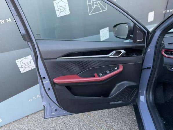 Geely Coolray I Рестайлинг с пробегом 2023 года, цена 1 879 000 рублей, 47843 км, внедорожник, Автокод Объявления