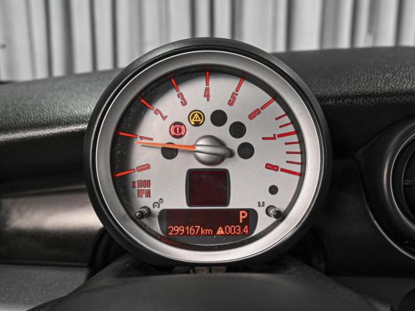 Mini Hatch II (R56) с пробегом 2010 года, цена 819 000 рублей, 299167 км, хэтчбек, Автокод Объявления