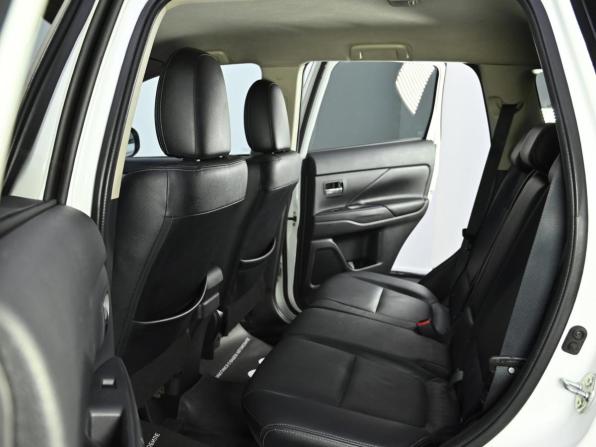Mitsubishi Outlander III с пробегом 2014 года, цена 1 599 000 рублей, 142000 км, внедорожник, Автокод Объявления