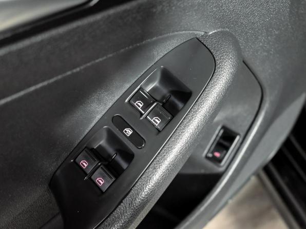 Volkswagen Jetta VI Рестайлинг с пробегом 2014 года, цена 1 140 000 рублей, 126712 км, седан, Автокод Объявления