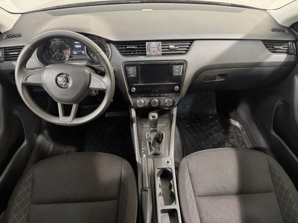 Skoda Octavia III (A7) Рестайлинг с пробегом 2018 года, цена 1 849 800 рублей, 45000 км, лифтбек, Автокод Объявления