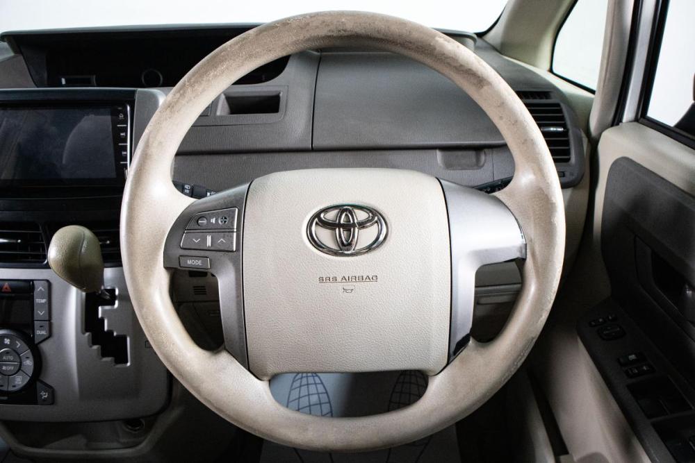 Toyota Noah II (R70) Сургут  - изображение 13