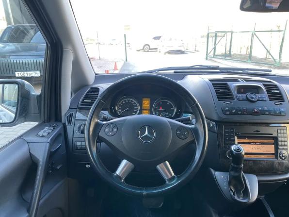 Mercedes-Benz Viano I (W639) Рестайлинг с пробегом 2013 года, цена 2 125 000 рублей, 275260 км, минивэн, Автокод Объявления
