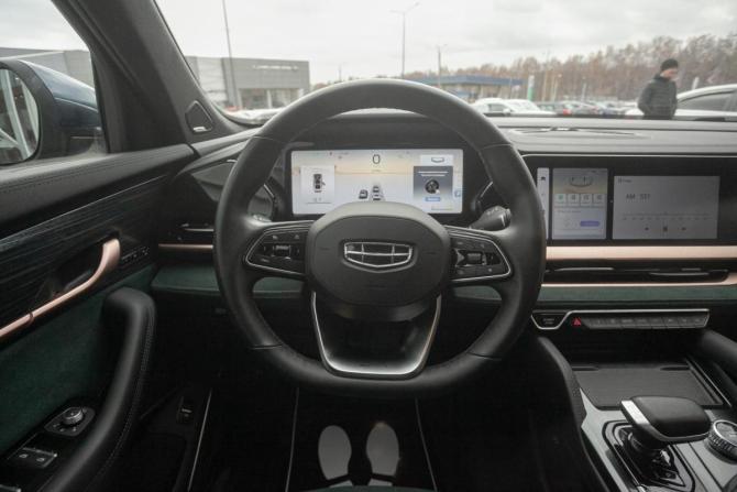 Geely Monjaro I с пробегом 2023 года, цена 2 949 000 рублей, 48189 км, внедорожник, Автокод Объявления