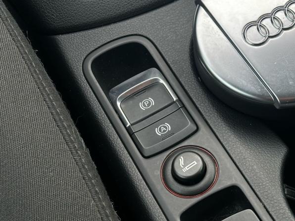 Audi Q3 I (8U) Рестайлинг с пробегом 2015 года, цена 1 949 000 рублей, 163002 км, внедорожник, Автокод Объявления