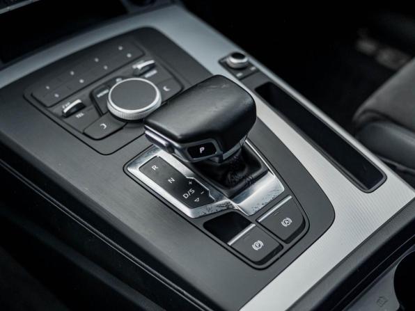Audi Q5 II (FY) с пробегом 2017 года, цена 2 572 000 рублей, 172421 км, внедорожник, Автокод Объявления
