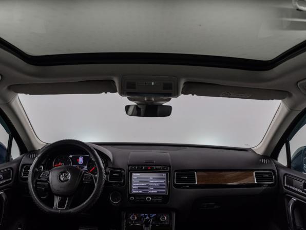 Volkswagen Touareg II Рестайлинг с пробегом 2017 года, цена 3 400 000 рублей, 180689 км, внедорожник, Автокод Объявления