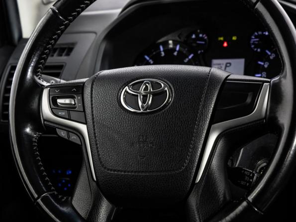 Toyota Land Cruiser Prado 150 Series Рестайлинг 3 с пробегом 2021 года, цена 6 100 000 рублей, 57988 км, внедорожник, Автокод Объявления