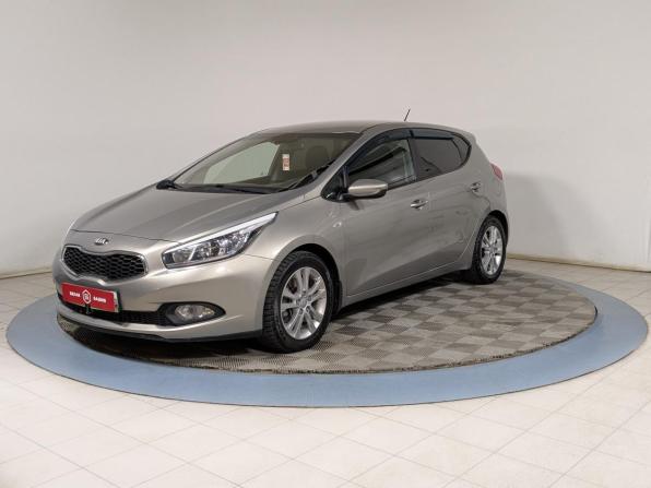Kia Ceed II с пробегом 2012 года, цена 1 099 900 рублей, 166900 км, хэтчбек, Автокод Объявления