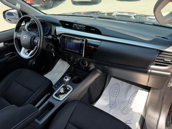 Toyota Hilux VIII с пробегом 2019 года, цена 3 990 000 рублей, 47000 км, пикап, Автокод Объявления