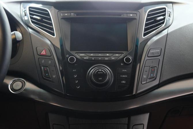 Hyundai i40 I с пробегом 2012 года, цена 1 599 000 рублей, 140000 км, седан, Автокод Объявления