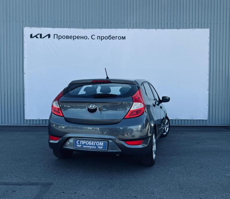 Hyundai Solaris I Санкт-Петербург  - изображение 2