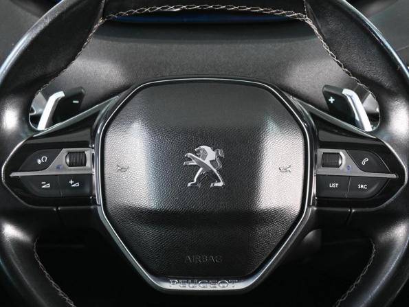 Peugeot 3008 II с пробегом 2018 года, цена 1 720 000 рублей, 149372 км, внедорожник, Автокод Объявления