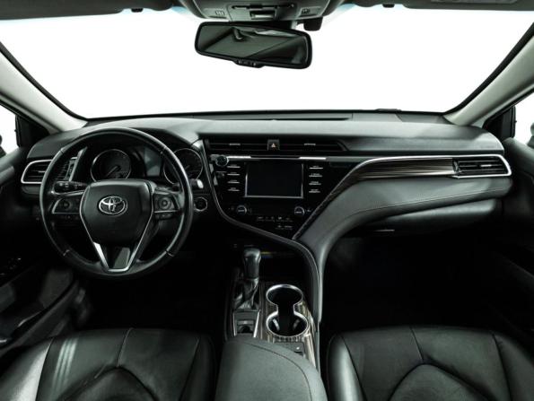 Toyota Camry VIII (XV70) с пробегом 2018 года, цена 2 319 000 рублей, 153254 км, седан, Автокод Объявления