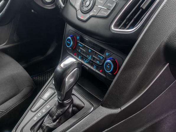 Ford Focus III Рестайлинг с пробегом 2015 года, цена 949 900 рублей, 97500 км, универсал, Автокод Объявления