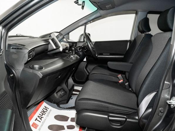 Honda Freed I с пробегом 2010 года, цена 870 500 рублей, 210486 км, компактвэн, Автокод Объявления