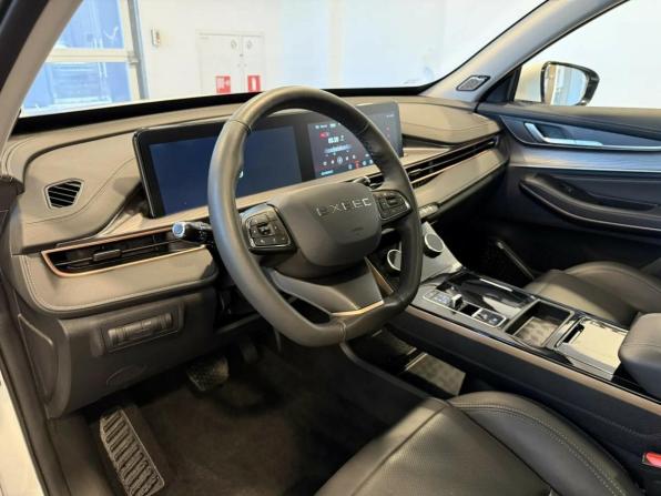 Exeed LX I Рестайлинг с пробегом 2023 года, цена 2 070 000 рублей, 25998 км, внедорожник, Автокод Объявления