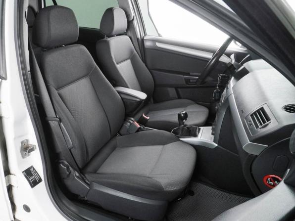 Opel Astra H Рестайлинг с пробегом 2012 года, цена 749 000 рублей, 169532 км, универсал, Автокод Объявления